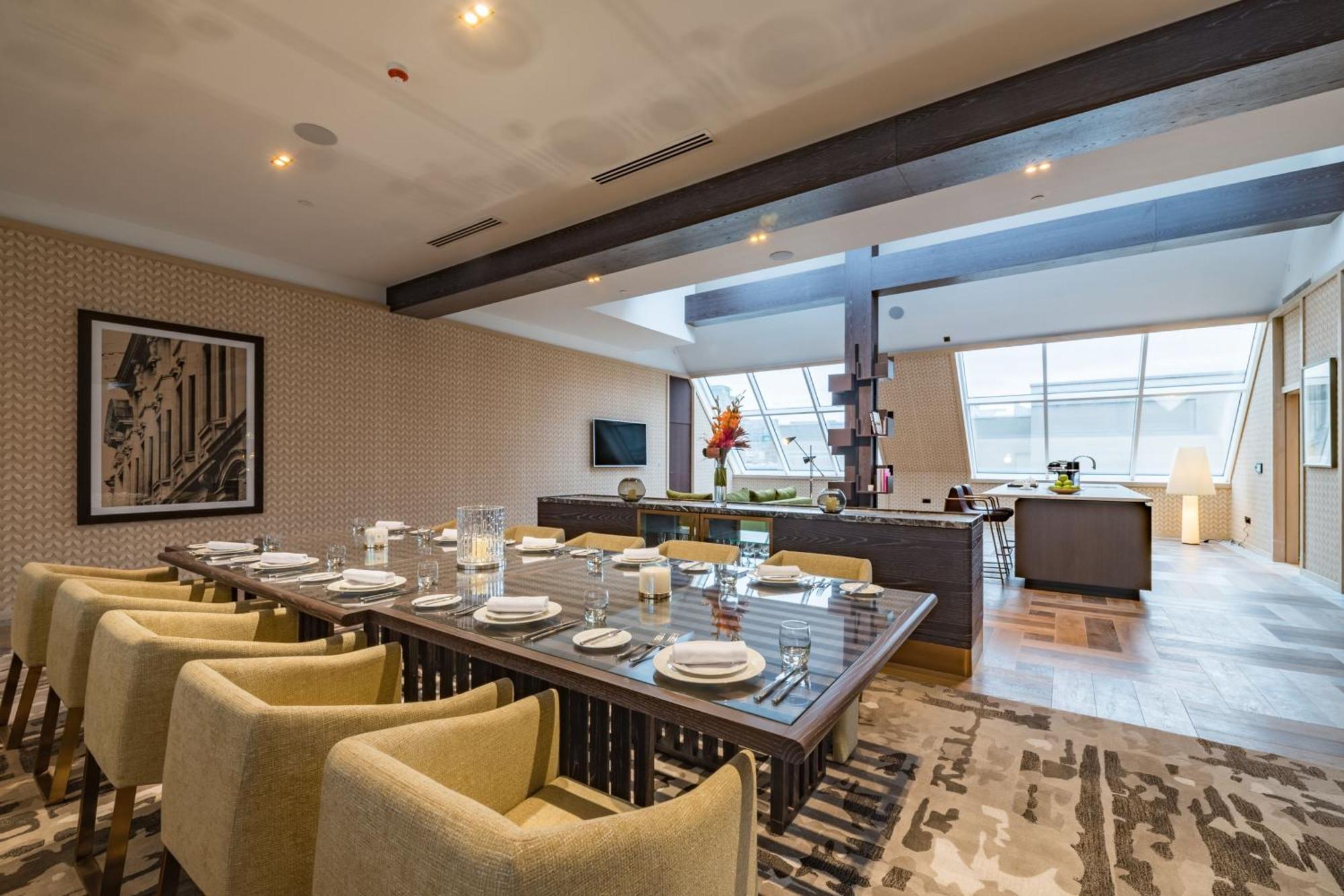 Stock Exchange Hotel, Manchester, Autograph Collection Eksteriør billede The Kitchen at The Ivy, 2016