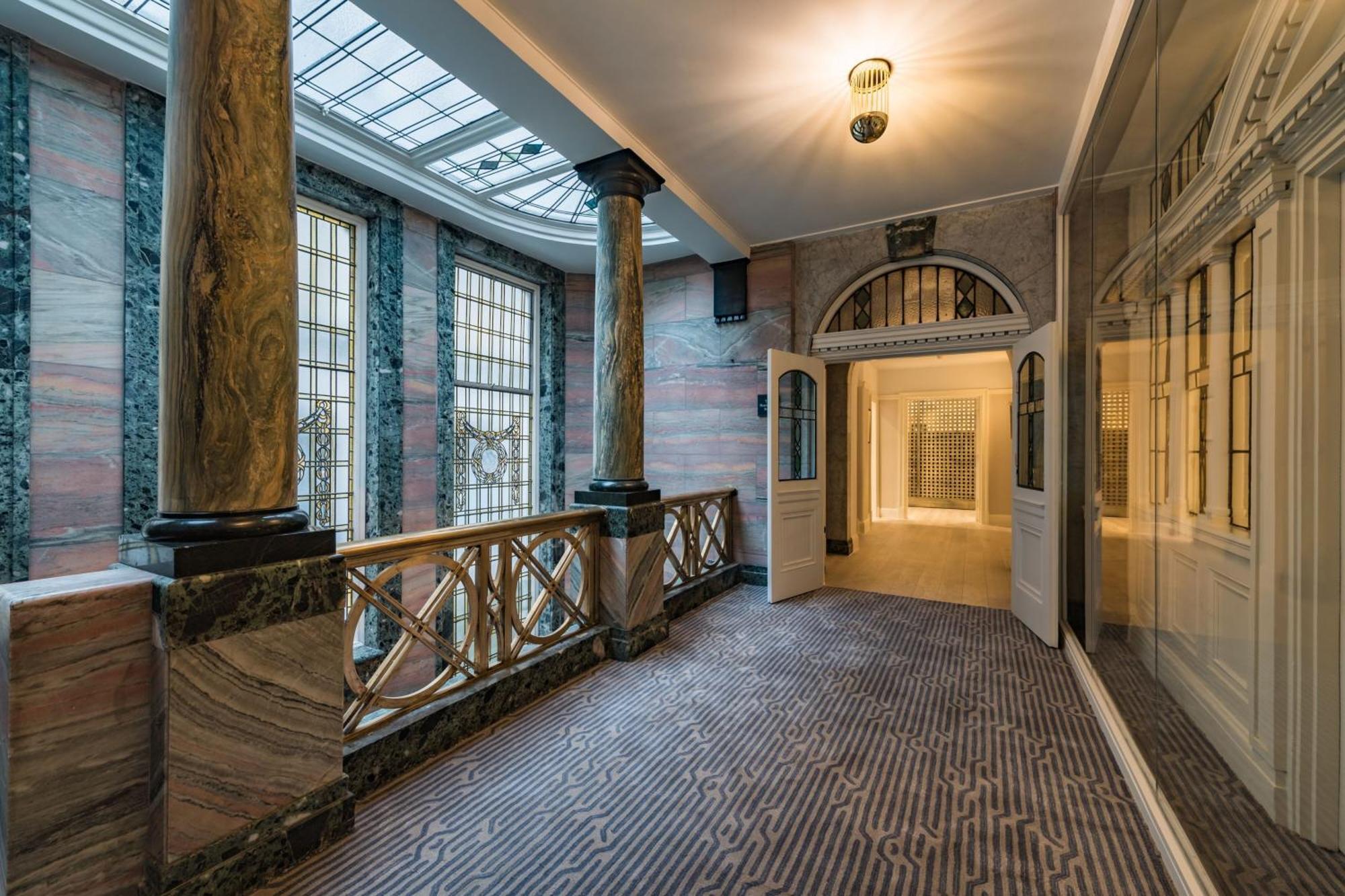 Stock Exchange Hotel, Manchester, Autograph Collection Eksteriør billede The interior of the National Museum of Scotland
